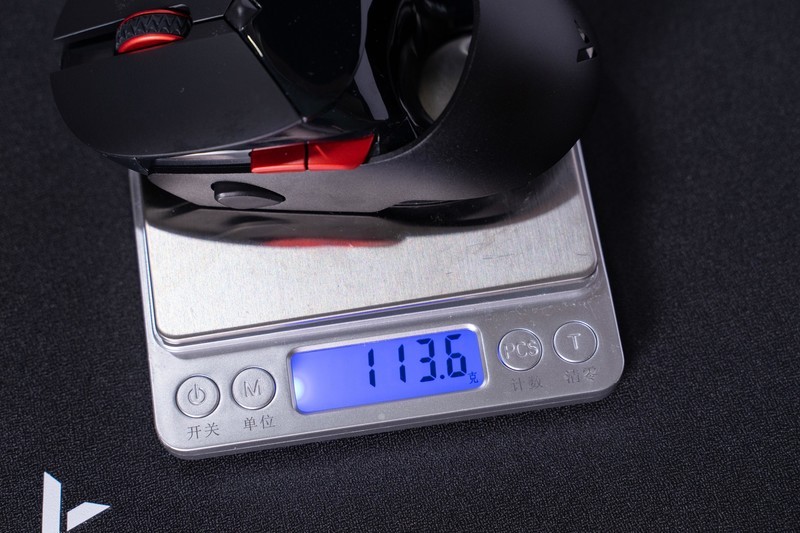 599的品质，299的价格，这款双模无线鼠标真赛博朋克