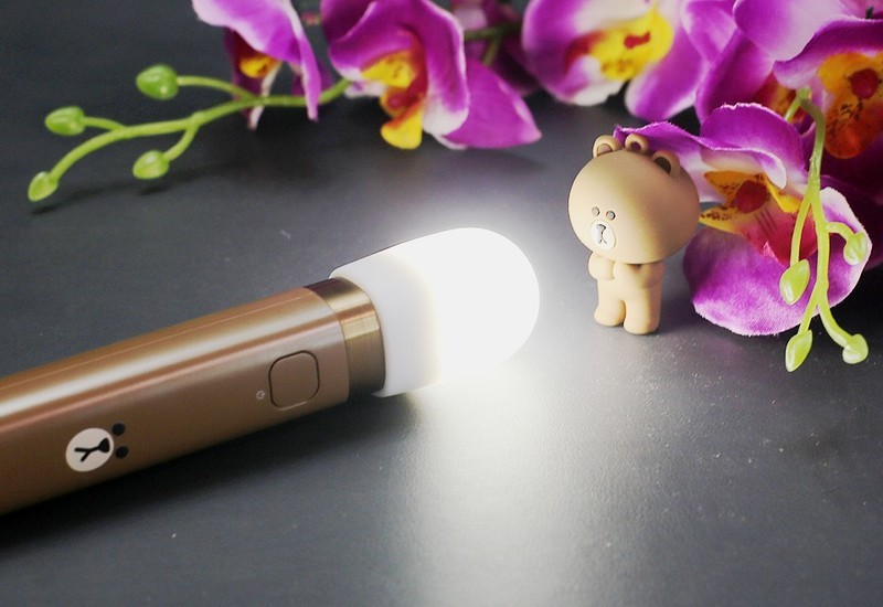 驱散黑暗，补充电量，素乐布朗熊款便携充电宝+小手电