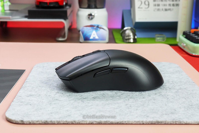 暂别机甲，轻简为王：美加狮M.O.J.O.M2无线双模游戏鼠标体验