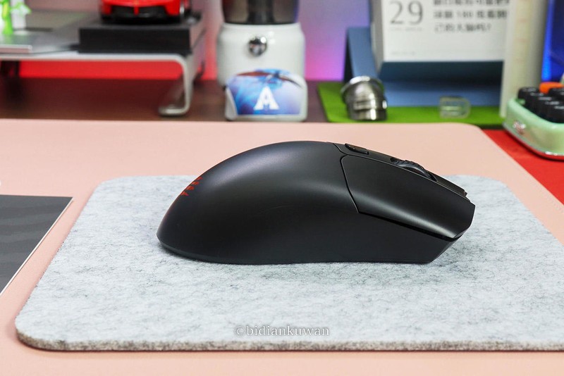 暂别机甲，轻简为王：美加狮M.O.J.O.M2无线双模游戏鼠标体验