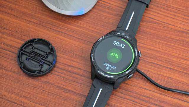 可戴在手腕上的“手机”！Jeep黑骑士曜智能手表深度测评分享