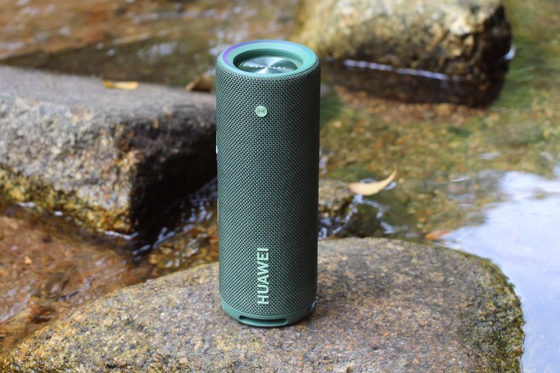 踏青、露营让好听的音乐轻松随行，华为Sound Joy智能音箱上手体验