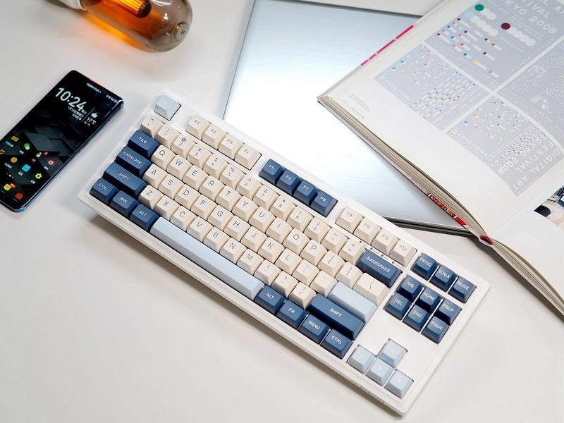 40段键程8K回报，杜伽K100白磁轴键盘，电竞小白轻松进阶高水平