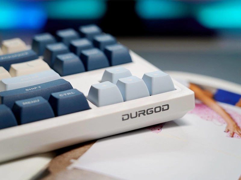 40段键程8K回报，杜伽K100白磁轴键盘，电竞小白轻松进阶高水平