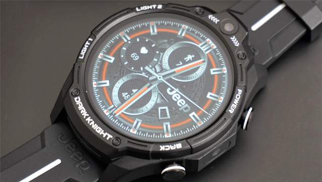 可戴在手腕上的“手机”！Jeep黑骑士曜智能手表深度测评分享