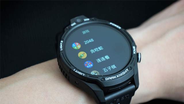 可戴在手腕上的“手机”！Jeep黑骑士曜智能手表深度测评分享