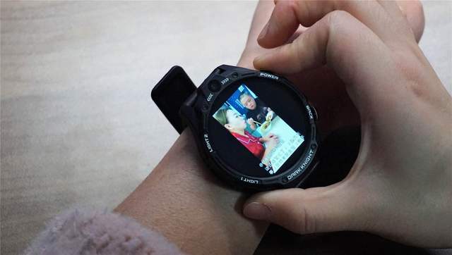 可戴在手腕上的“手机”！Jeep黑骑士曜智能手表深度测评分享