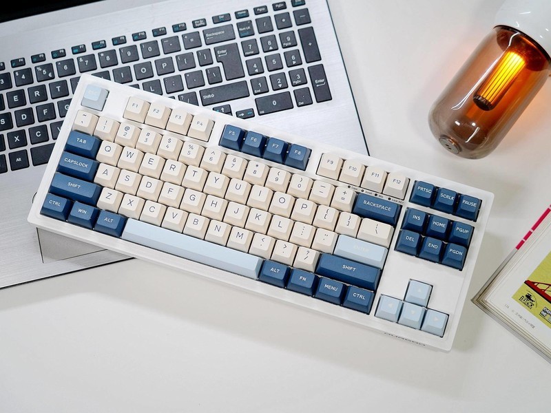 40段键程8K回报，杜伽K100白磁轴键盘，电竞小白轻松进阶高水平