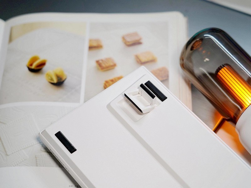 40段键程8K回报，杜伽K100白磁轴键盘，电竞小白轻松进阶高水平