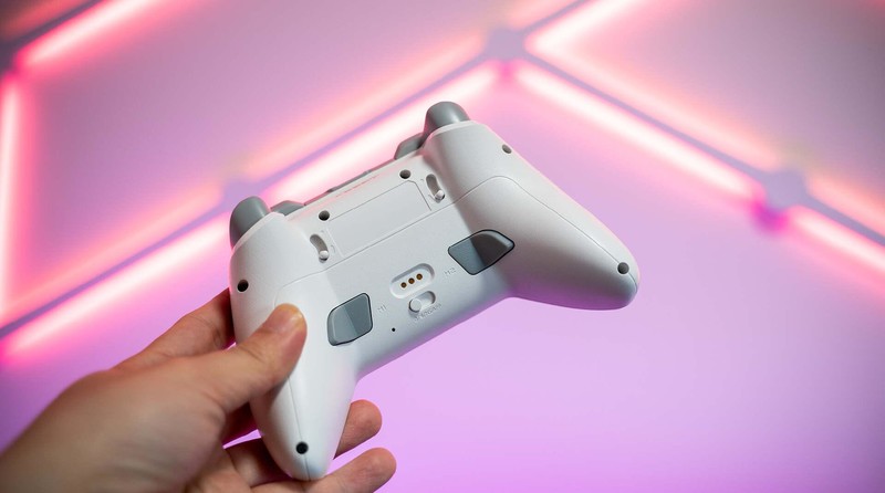 新品驾到！北通鲲鹏40手柄：TMR摇杆+智能调控，精准操控新选择