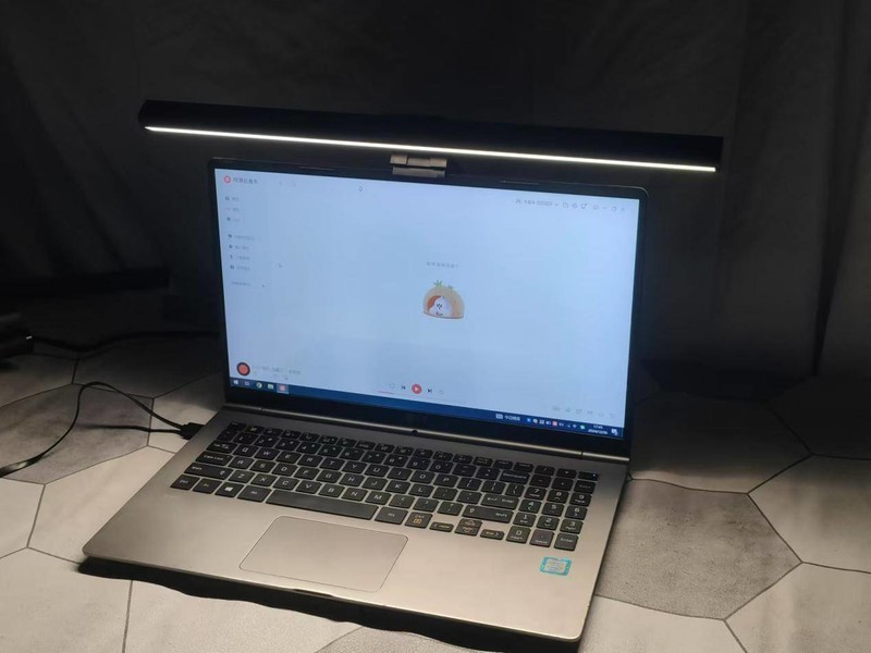 屏幕挂灯能当台灯吗？屏幕挂灯的优缺点有什么呢？一文详细解答