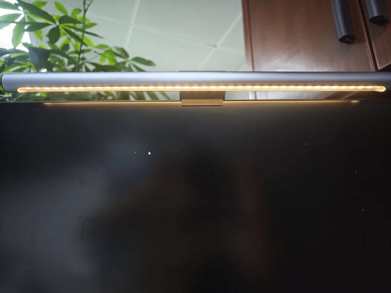 屏幕挂灯能当台灯吗？屏幕挂灯的优缺点有什么呢？一文详细解答