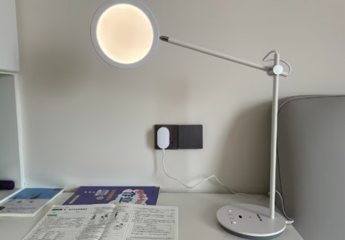 儿童护眼灯推荐排行榜第一名都有谁？哪一款护眼台灯好用又便宜