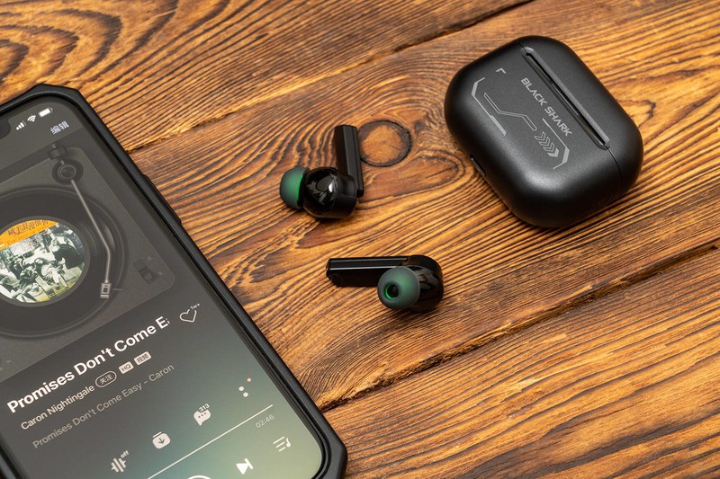 40dB主动降噪，骁龙畅听音质认证，黑鲨凤鸣JOYBUDS PRO评测