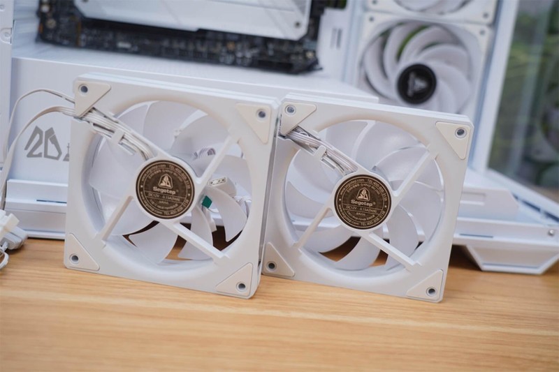 鑫谷20周年大礼包：重温历史，再创辉煌！期待和你一起书写新篇章