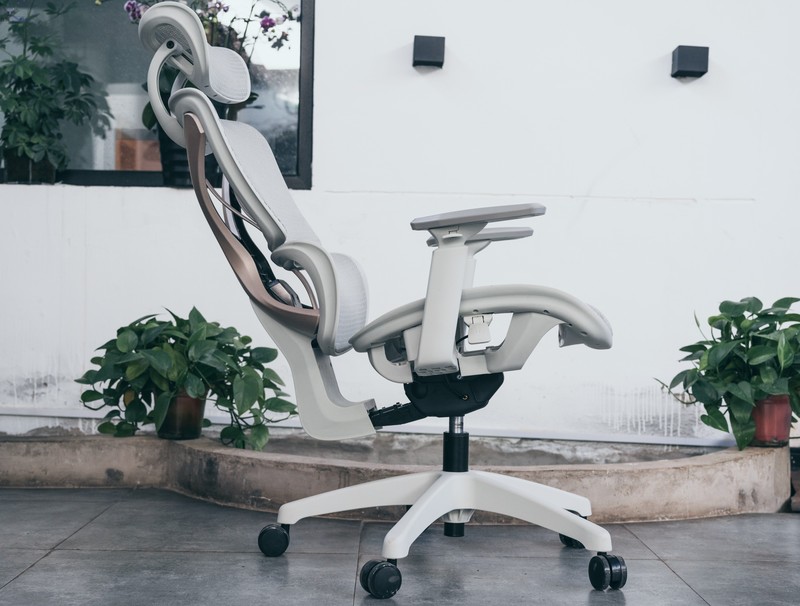 享受更舒适健康的坐姿，让工作学习更轻松，永艺XY椅月光骑士体验