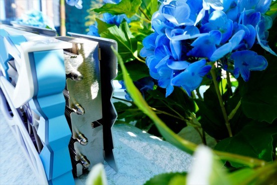 双11中高端显卡推荐：盈通RX6750 XT樱瞳花嫁，能看能打还自带花香！