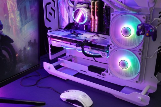 双11中高端显卡推荐：盈通RX6750 XT樱瞳花嫁，能看能打还自带花香！