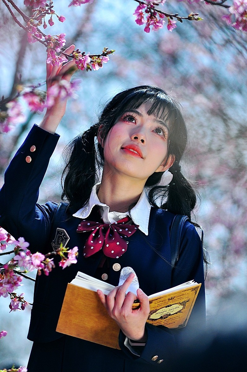 《樱花盛开时》