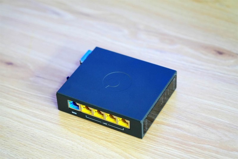 4G网络全覆盖：蒲公英R300A工业路由器助力远程监控与管理