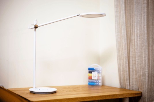 几千的护眼台灯是智商税吗？台灯需要买那么贵的吗？