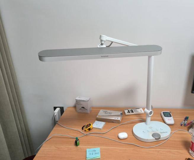 几千的护眼台灯是智商税吗？台灯需要买那么贵的吗？