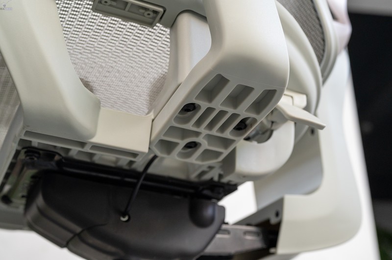 享受更舒适健康的坐姿，让工作学习更轻松，永艺XY椅月光骑士体验