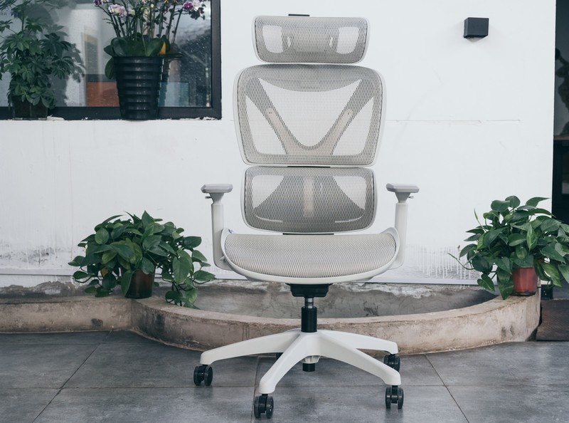 享受更舒适健康的坐姿，让工作学习更轻松，永艺XY椅月光骑士体验