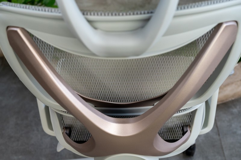 享受更舒适健康的坐姿，让工作学习更轻松，永艺XY椅月光骑士体验