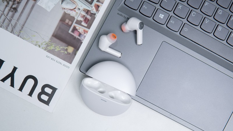 圈铁加持，音质出众，倍思Bowie EX