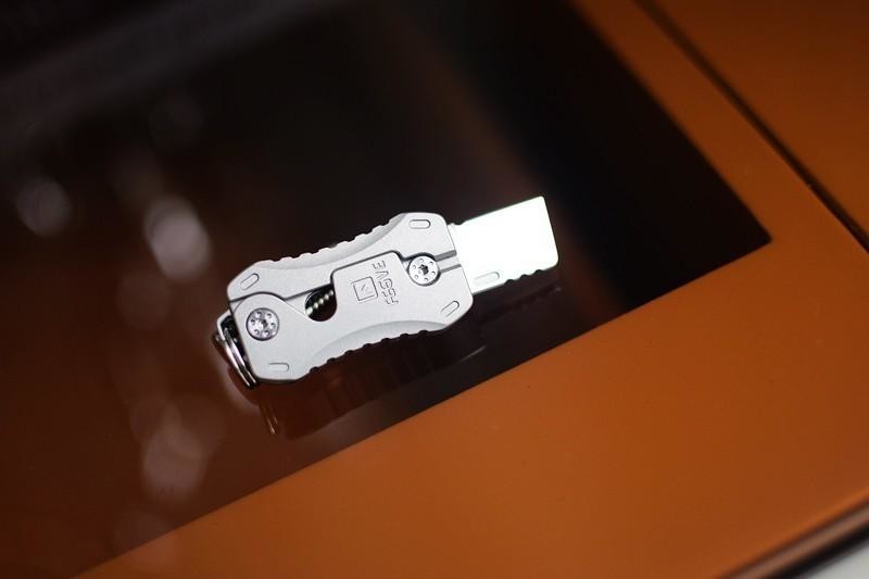 精致设计与卓越性能的完美结合 费戈钛合金δM390萝卜小DAO