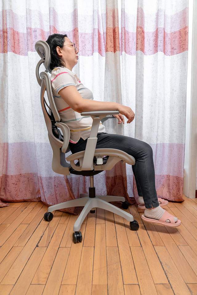 永艺XY月光骑士：腰突后的第三把人体工学椅，终于满意了