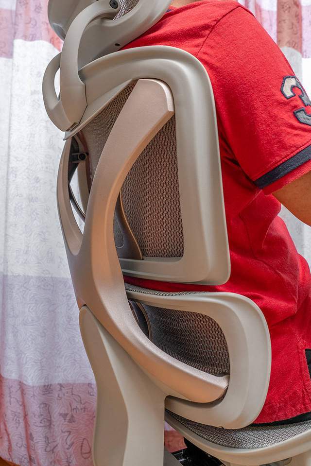 永艺XY月光骑士：腰突后的第三把人体工学椅，终于满意了