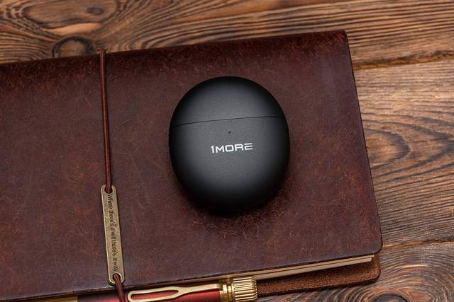1MORE ComfoBuds Mini真无线：性能全面无短板，没给满分怕你骄傲