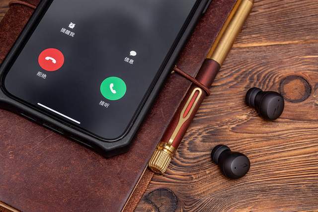 1MORE ComfoBuds Mini真无线：性能全面无短板，没给满分怕你骄傲