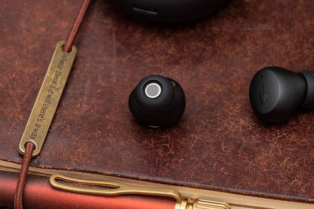 1MORE ComfoBuds Mini真无线：性能全面无短板，没给满分怕你骄傲