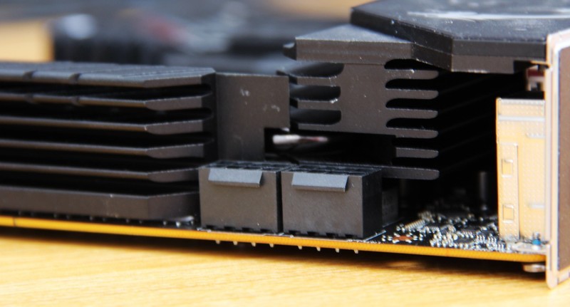 锐龙7000的御驾，谁把B650做得比X670E还奢华，只此一家别无分号