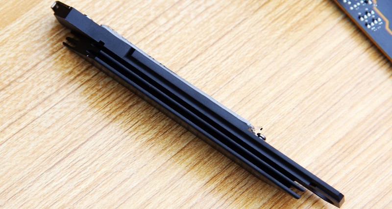 锐龙7000的御驾，谁把B650做得比X670E还奢华，只此一家别无分号