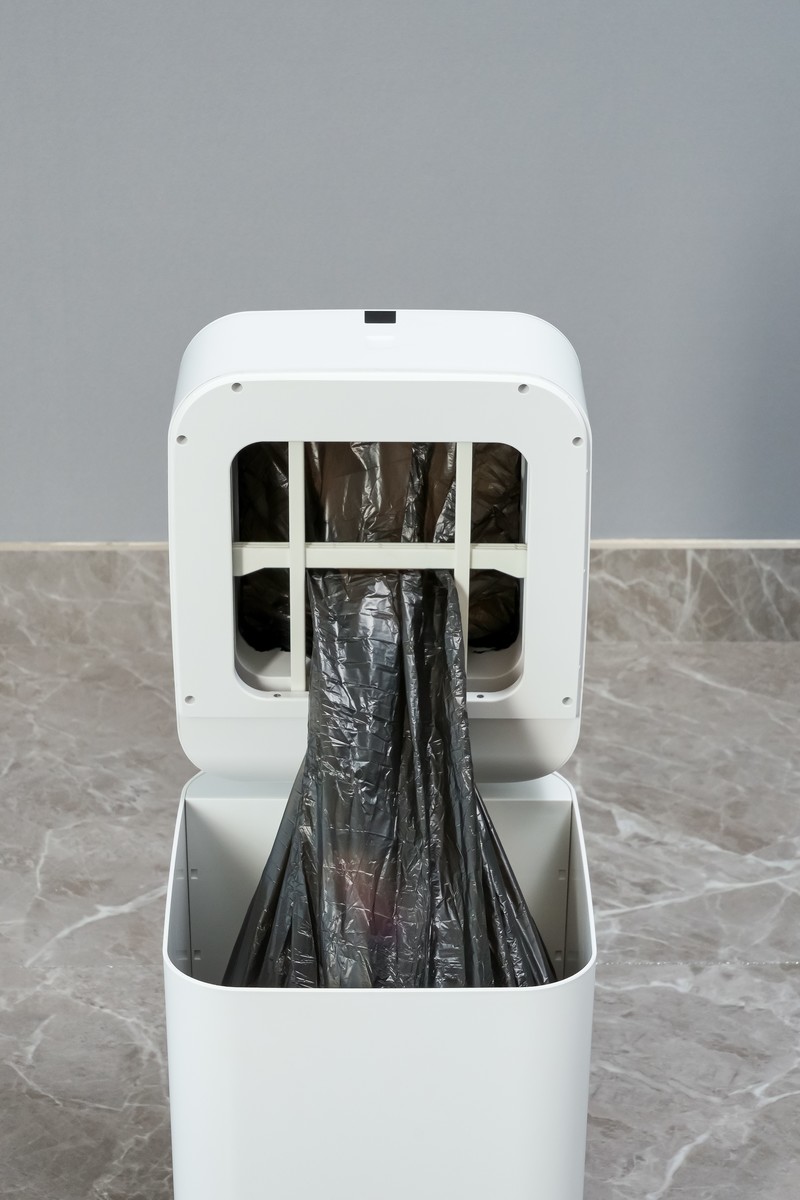 科技提高生活品质，智能垃圾桶您家中的黑科技！