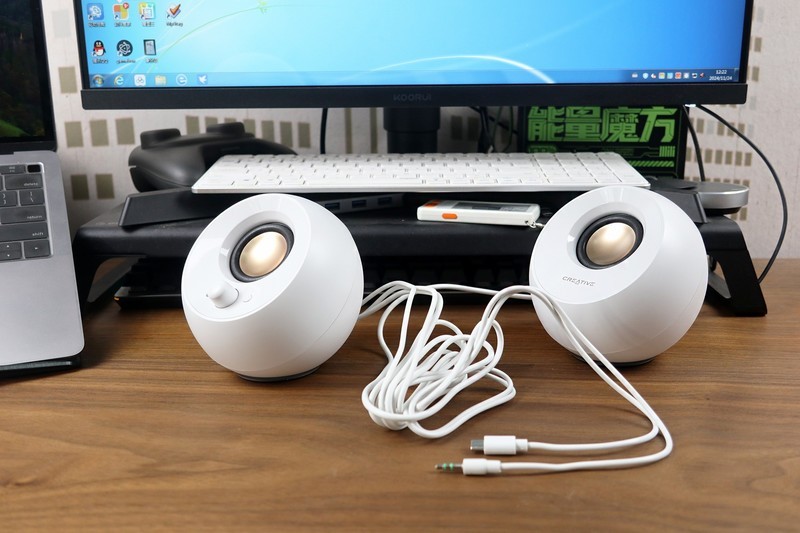 小小身材 澎湃声音——创新科技（CREATIVE）Pebble SE电脑音箱体验