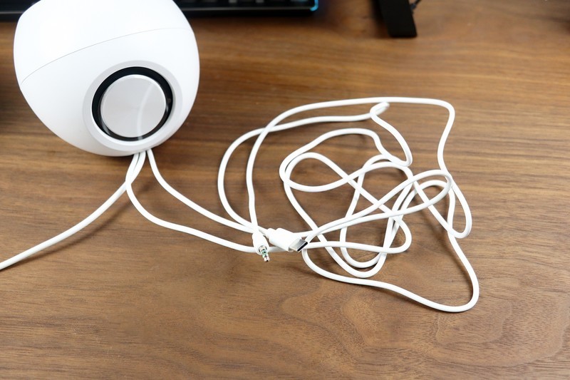 小小身材 澎湃声音——创新科技（CREATIVE）Pebble SE电脑音箱体验