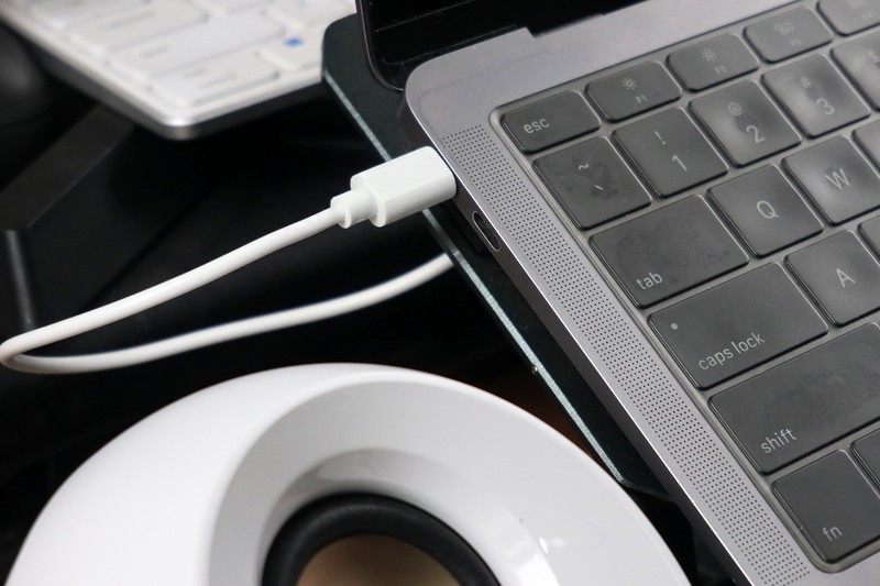 小小身材 澎湃声音——创新科技（CREATIVE）Pebble SE电脑音箱体验