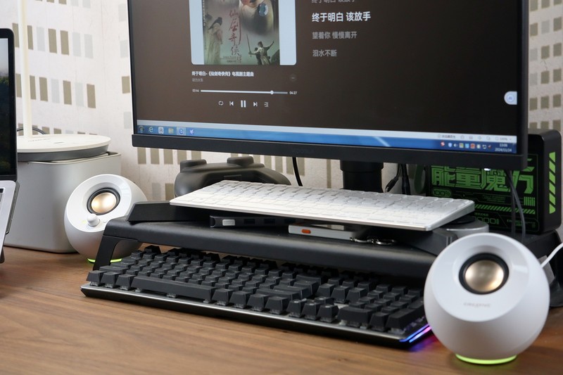 小小身材 澎湃声音——创新科技（CREATIVE）Pebble SE电脑音箱体验