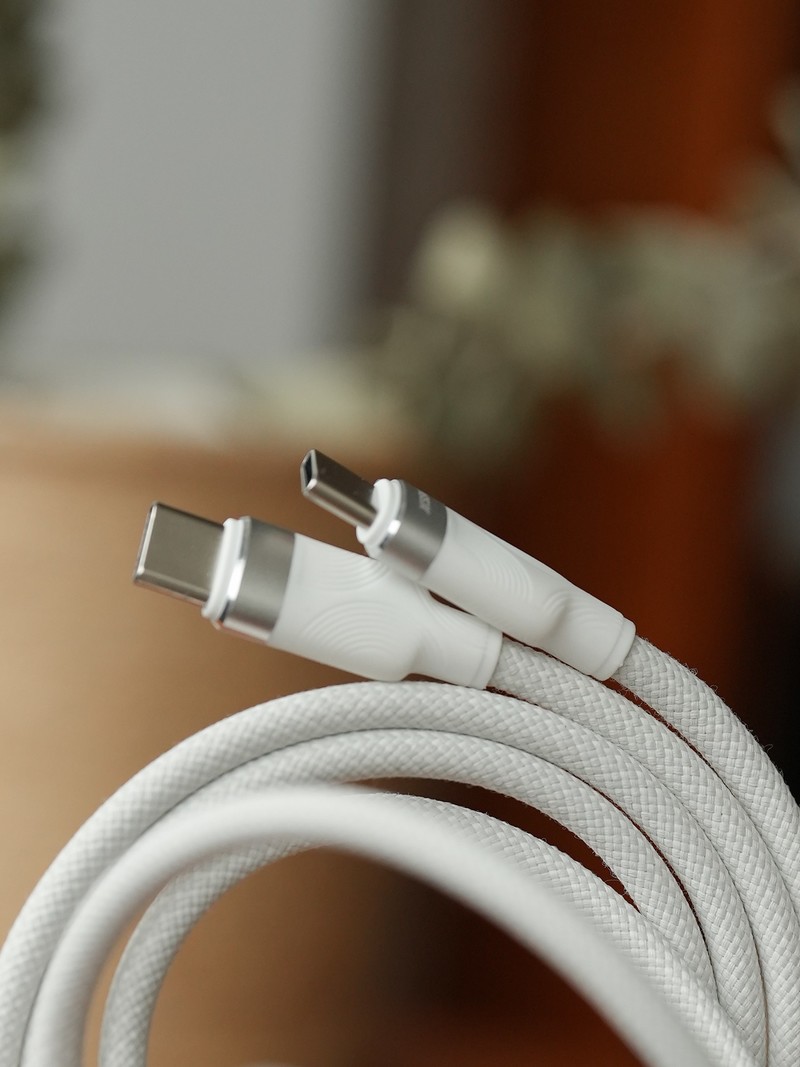 K1磁吸线开箱体验，100W快充的“磁吸王者”