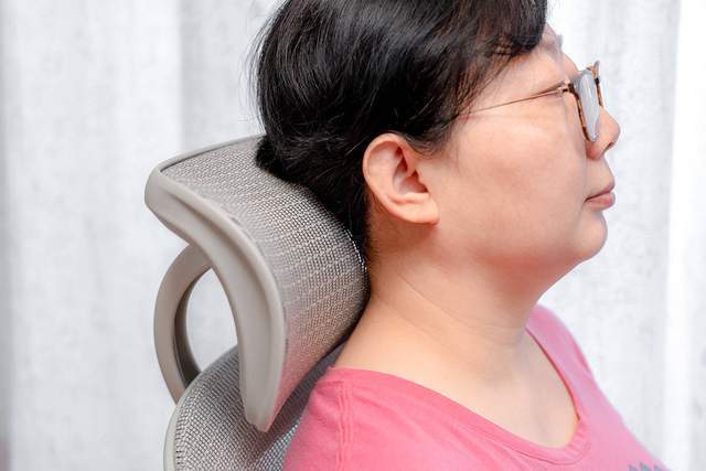 永艺XY月光骑士：腰突后的第三把人体工学椅，终于满意了