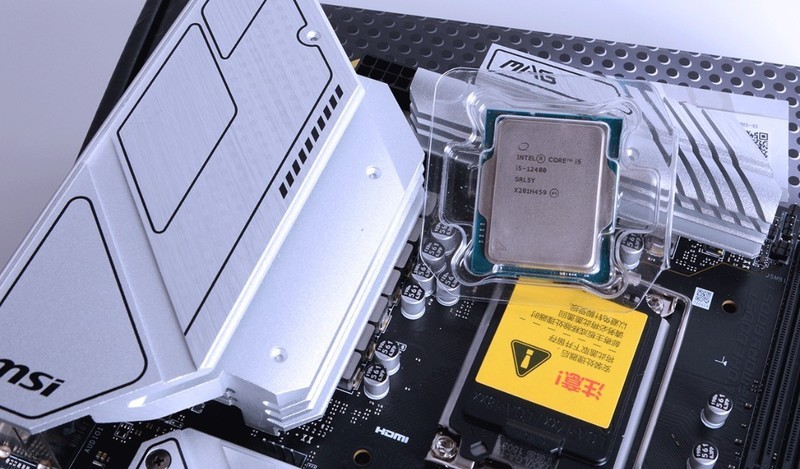 可以超外频的微星B660M迫击炮MAX主板测评，非K12代酷睿i5-12400也能轻松全核5.0G