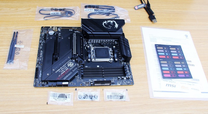 锐龙7000的御驾，谁把B650做得比X670E还奢华，只此一家别无分号