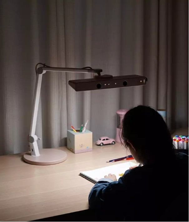控光大魔王，灯光细节怪，明基 MindDuo 2 Plus儿童台灯使用分享