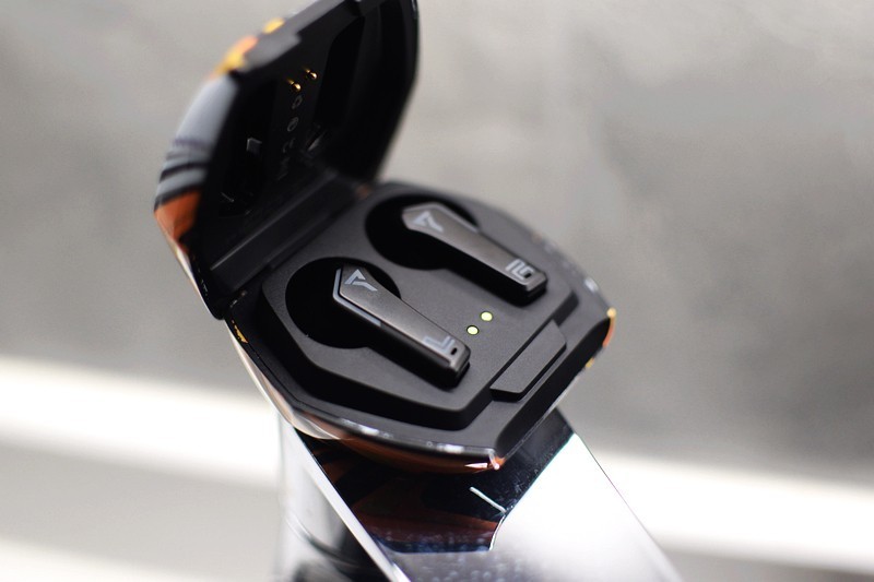 为电竞而生 低延迟听声辨位 sanag塞那X Pro无聊熊联名款电竞耳机