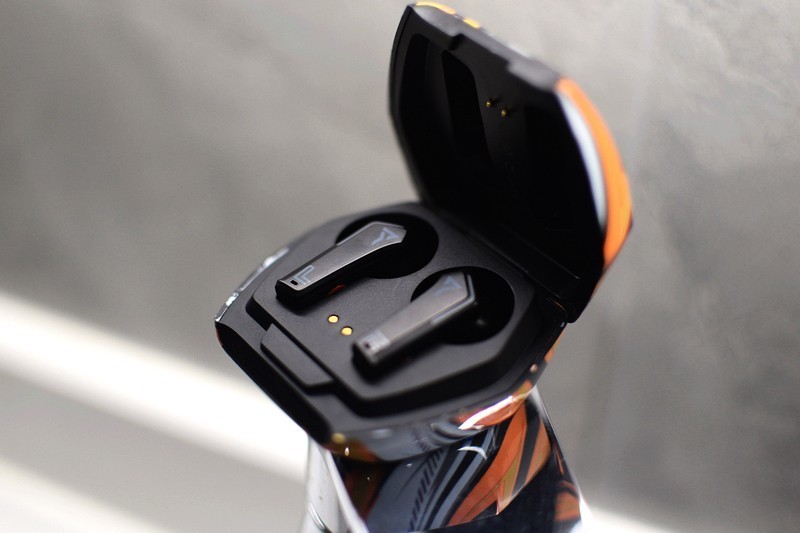 为电竞而生 低延迟听声辨位 sanag塞那X Pro无聊熊联名款电竞耳机